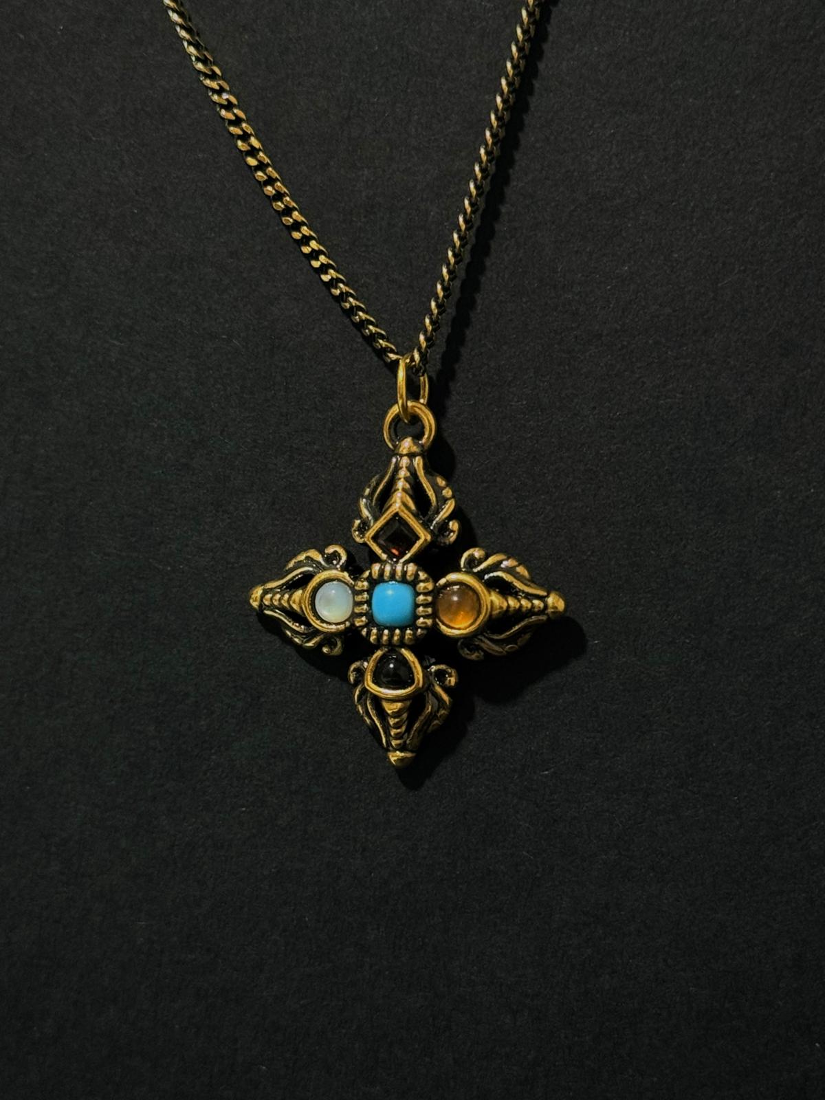 Heritage Black Gold Pendant