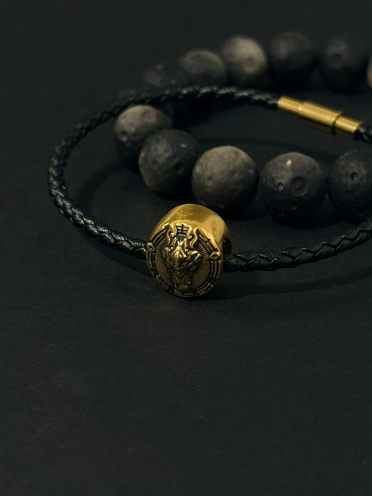 Fortune Horse Black Gold Charm