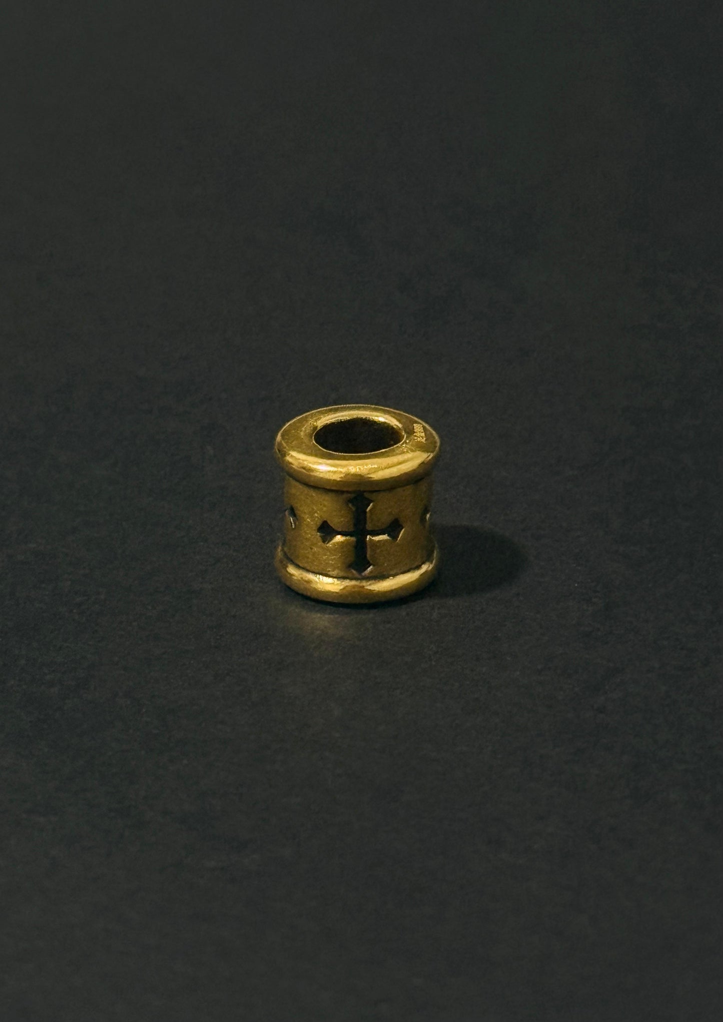 The Faith Black Gold Charm 信念