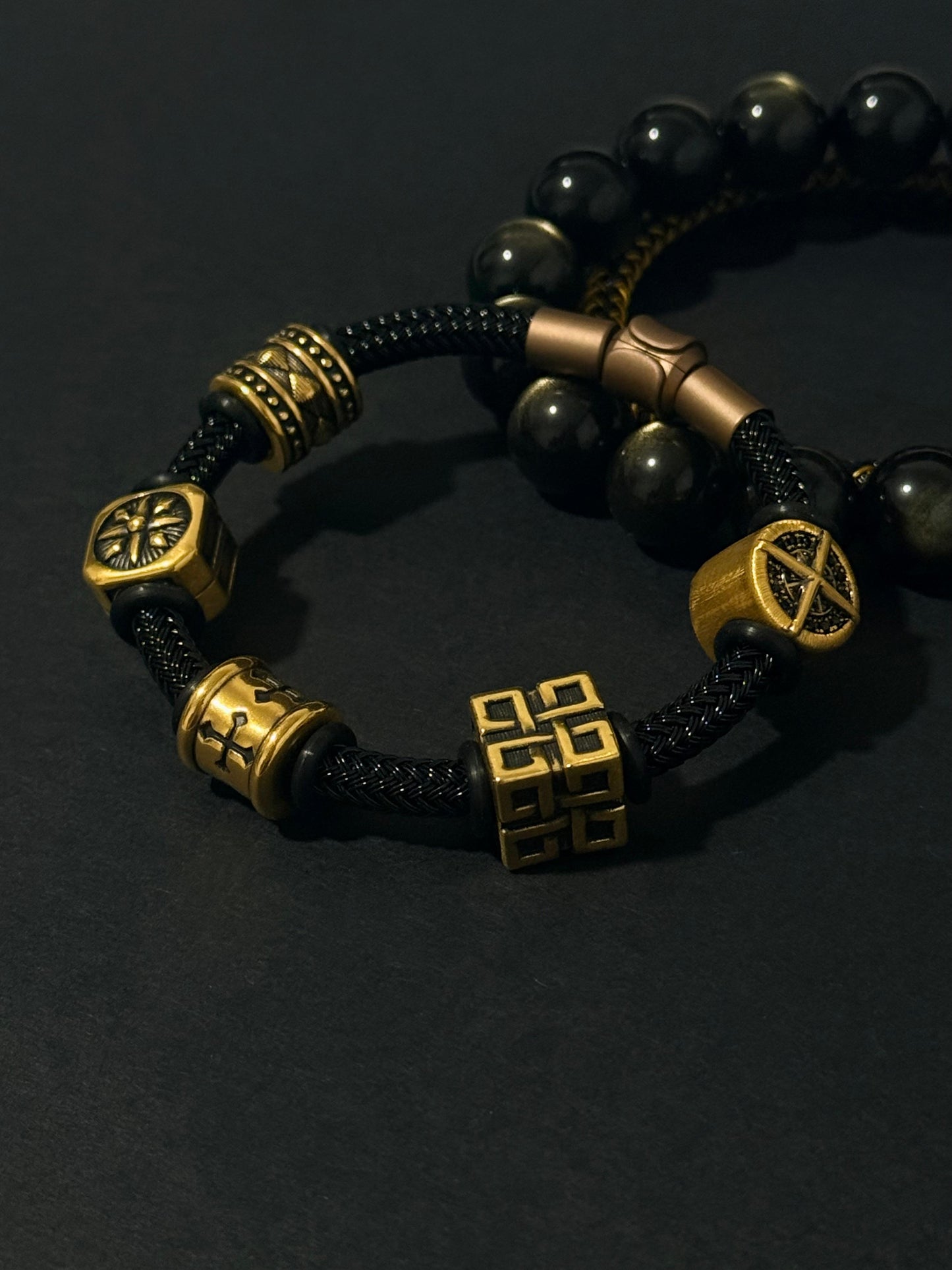 The Faith Black Gold Charm 信念