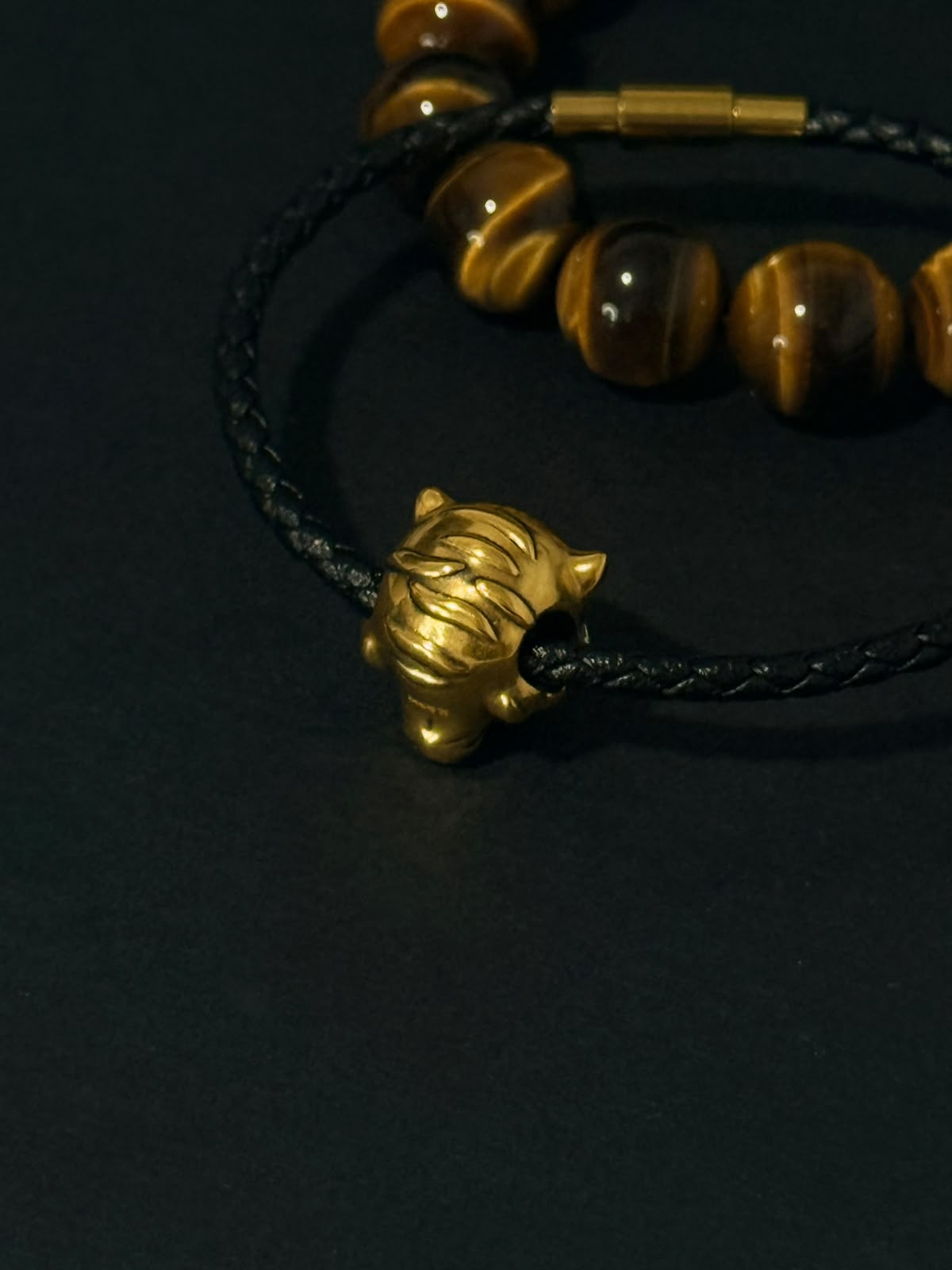 The Alpha Tiger Head Charm 权威虎头