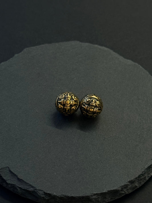 Vajra Ball Black Gold Charm 金刚杵球